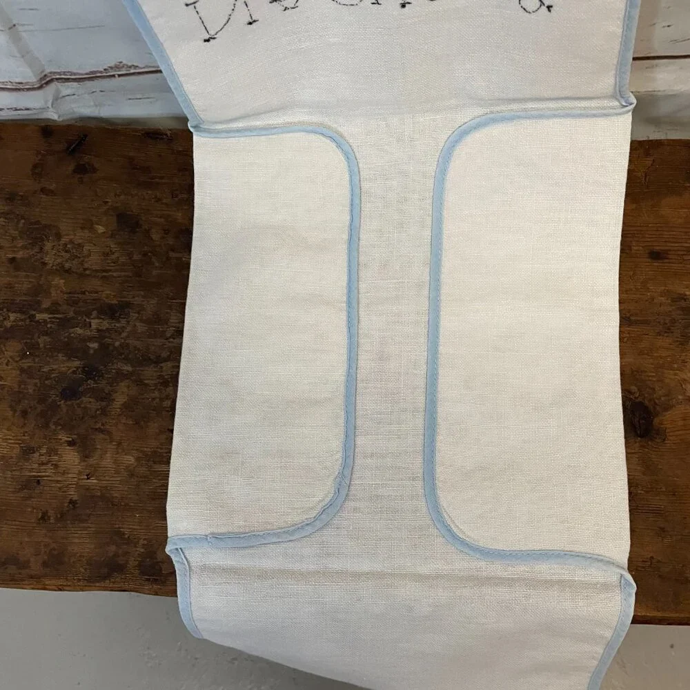 Vintage Embroidered Napkin Holder